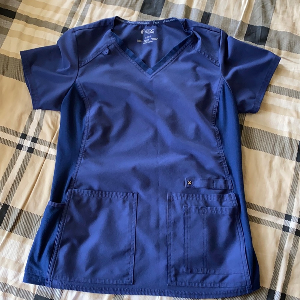 Cherokee iflex navy small scrub top. 3 for sale.